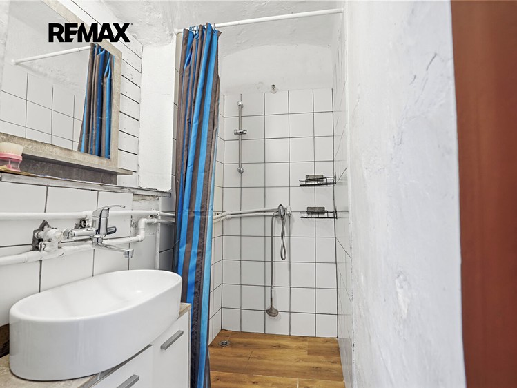 Комерційне приміщення на продаж, 800 м² (24 з 29)