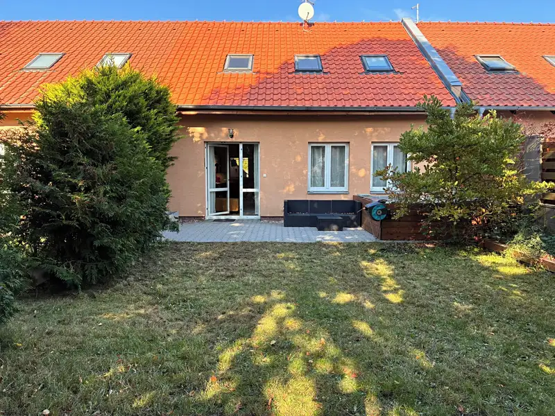 Prodej rodinného domu 110 m², pozemek 223 m², Luštěnice – náhled fotky 1