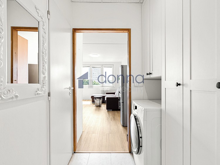 Pronájem bytu 2+kk, 41 m² (7 z 10)
