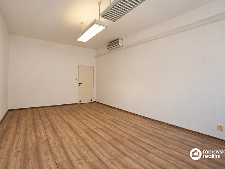 Комерційне приміщення в оренду, 100 м² (15 з 17)