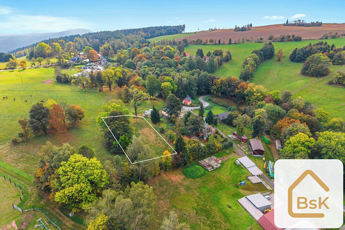 Prodej stavebního pozemku 1500 m², Pulečný – fotka 1 z 3