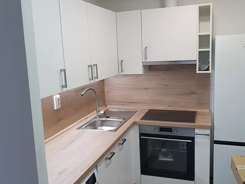 Pronájem bytu 2+kk 43 m², Kolín – náhled fotky 2