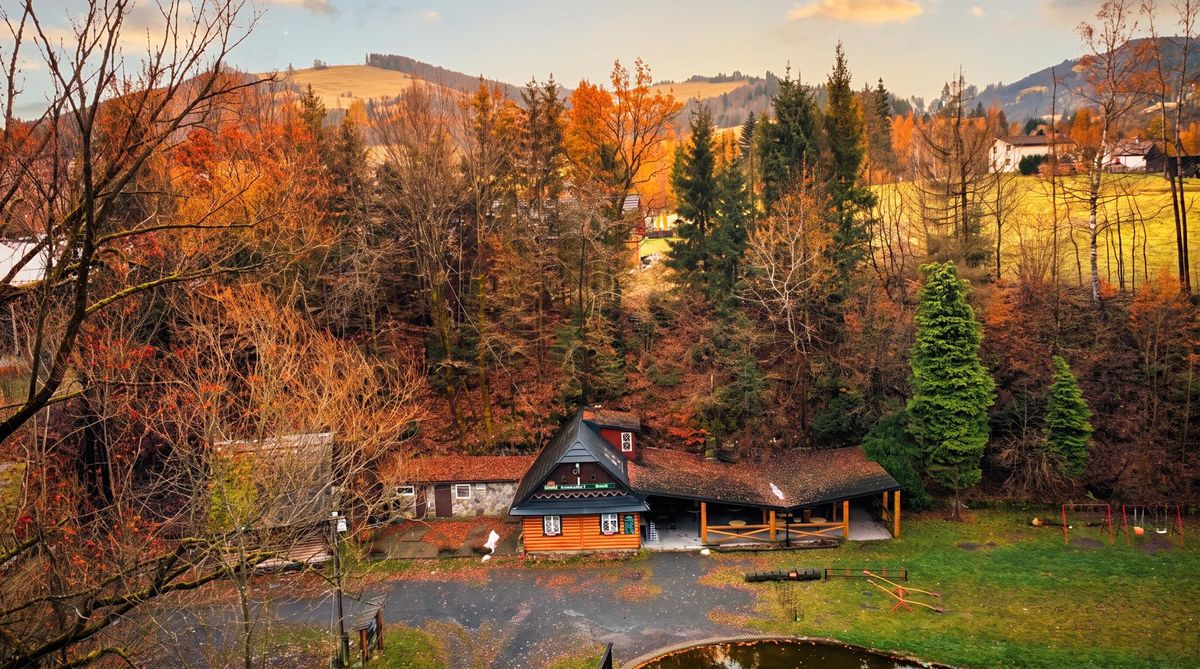 Prodej restaurace 150 m², Dolní Lomná – fotka 1 z 3