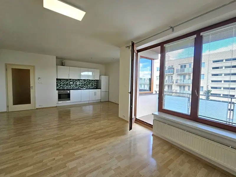 Pronájem bytu 2+kk 65 m², Praha – náhled fotky 1