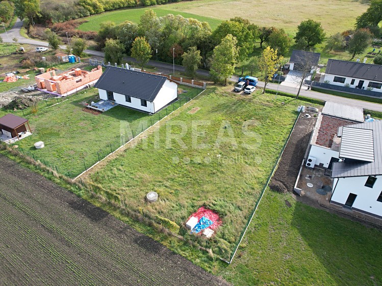 Prodej pozemku, 880 m² (6 z 13)