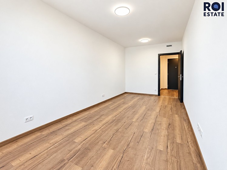 Pronájem bytu 2+kk, 63 m² (7 z 9)