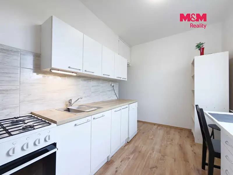 Pronájem bytu 2+1 48 m², Karviná – náhled fotky 2