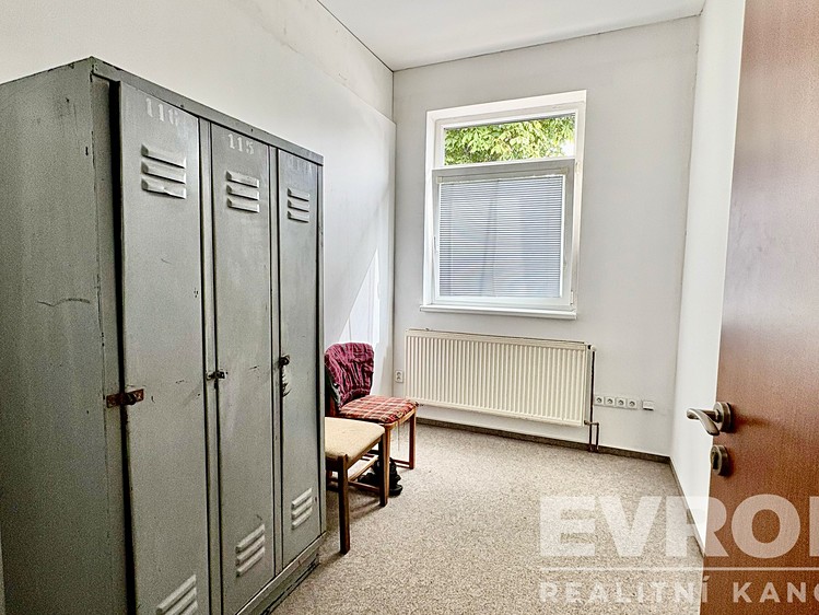Gewerbefläche zum Kauf, 495 m² (20 von 28)