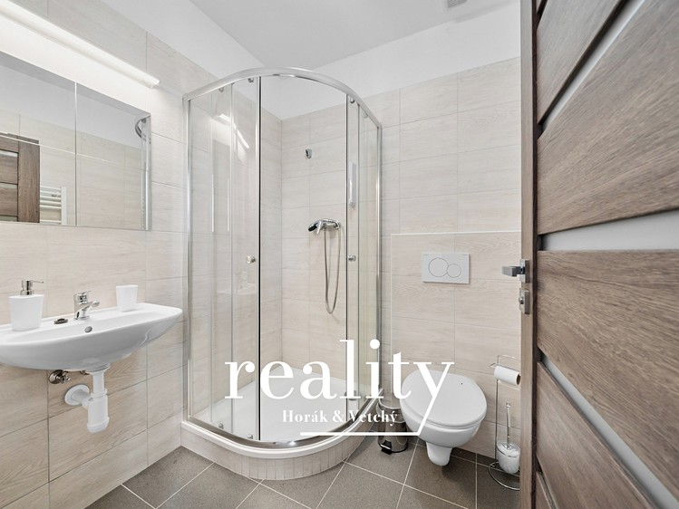 Prodej komerčního prostoru, 564 m² (12 z 55)