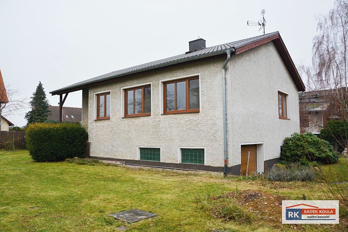 Prodej rodinného domu 115 m², pozemek 692 m², Tlustice – fotka 1 z 3