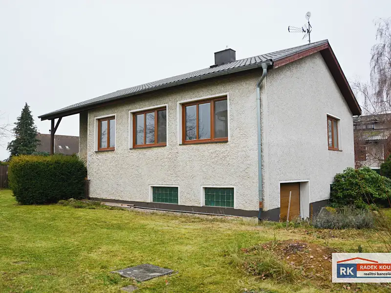 Prodej rodinného domu 115 m², pozemek 692 m², Tlustice – náhled fotky 1