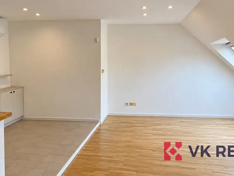 Pronájem bytu 2+kk 61 m², Praha – náhled fotky 2