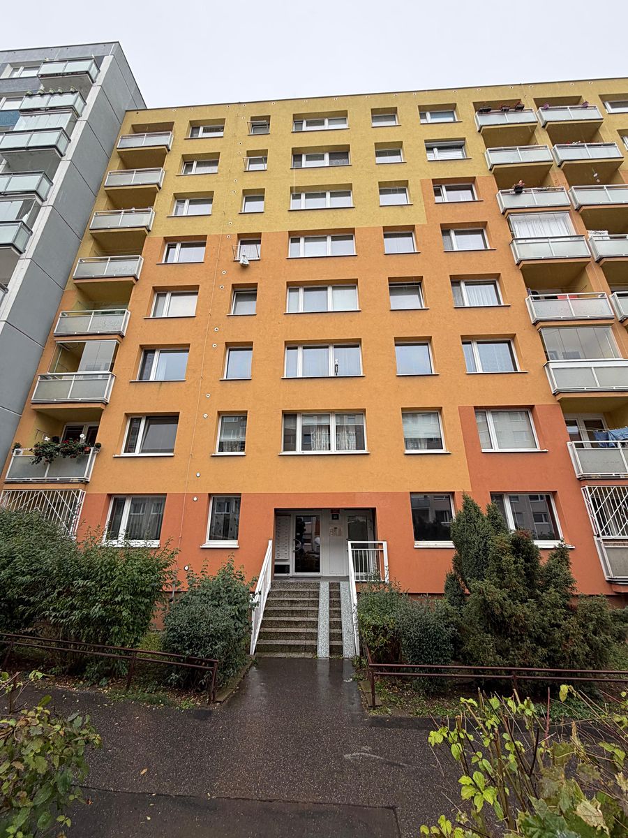 Pronájem bytu 2+1 45 m², Praha – fotka 1 z 3