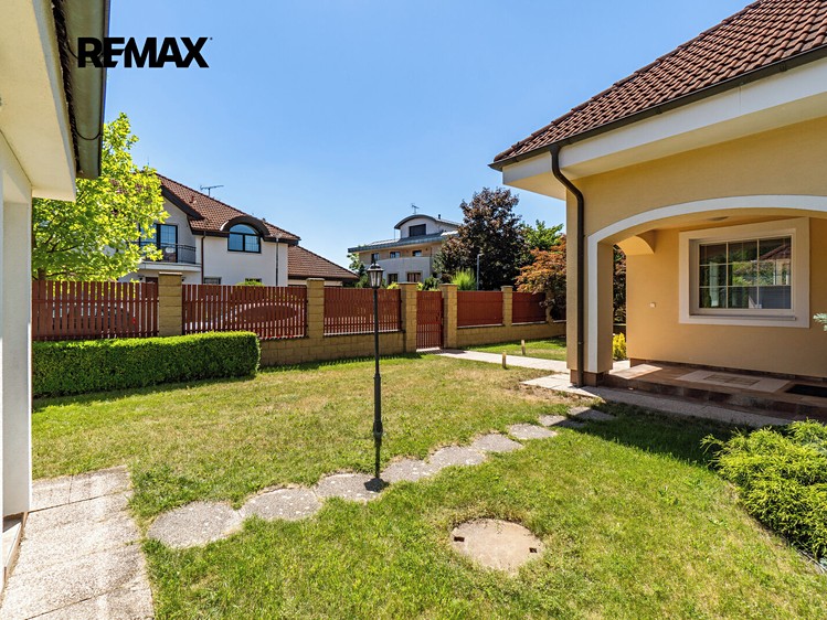 Haus zur Miete, 280 m² (68 von 72)