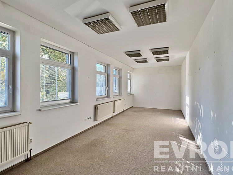 Gewerbefläche zum Kauf, 495 m² (11 von 28)