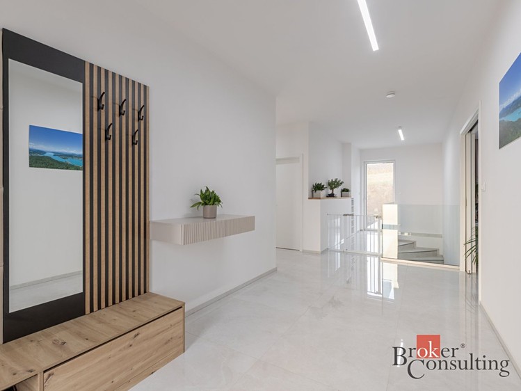Prodej domu, 259 m² (12 z 30)