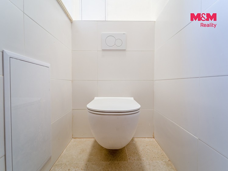 Pronájem bytu 3+1, 74 m² (16 z 18)