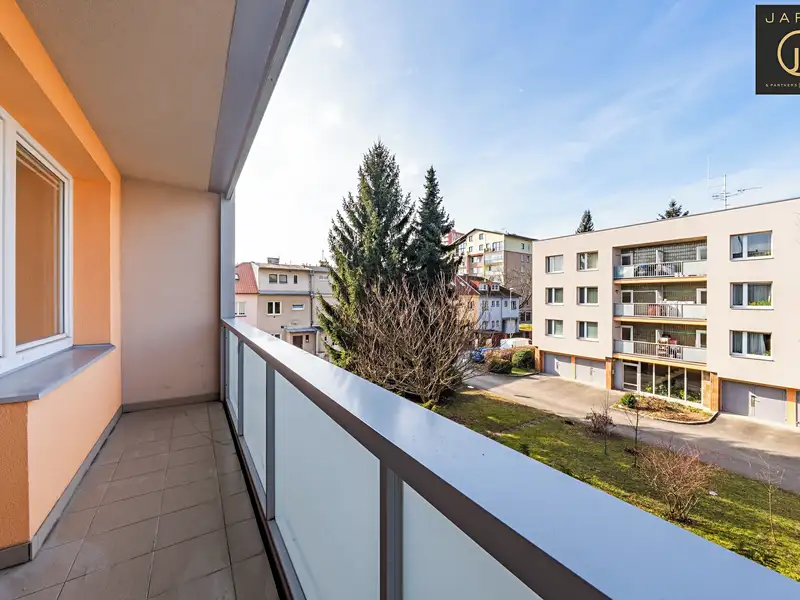 Prodej bytu 3+1 74 m², Praha – náhled fotky 3