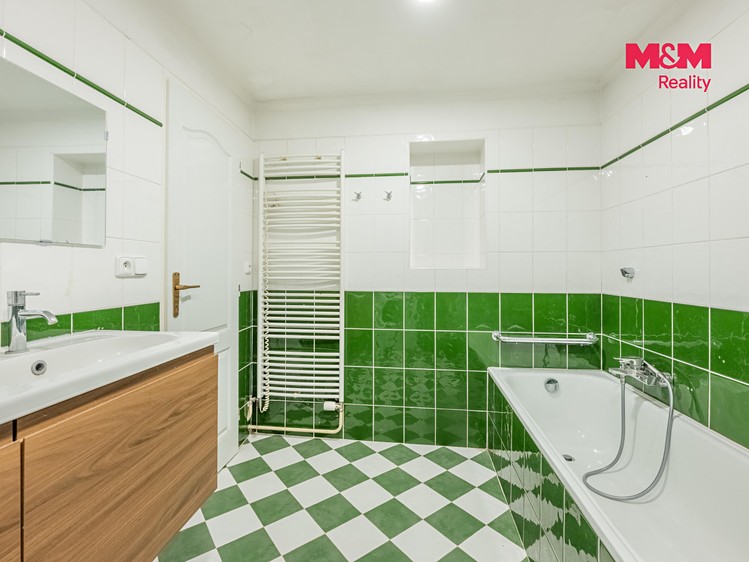 Prodej domu, 70 m² (12 z 30)