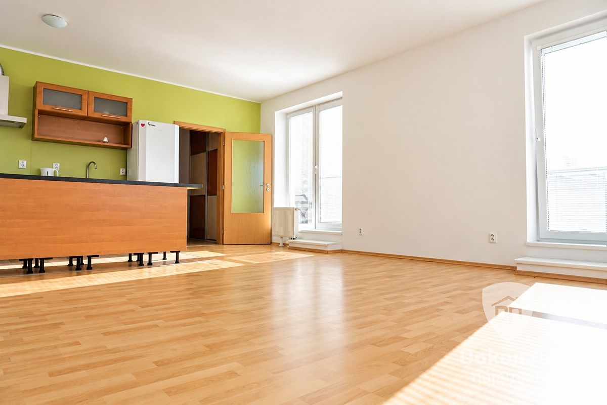 Pronájem bytu 2+kk 62 m²