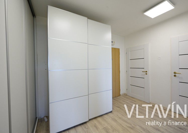 Prodej bytu 2+kk, 47 m² (9 z 30)