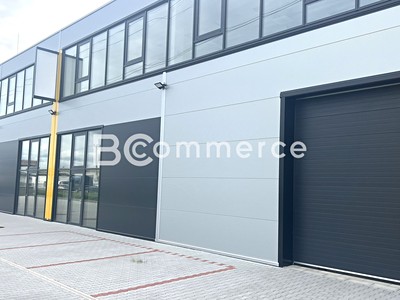 Pronájem obchodního prostoru 235 m²