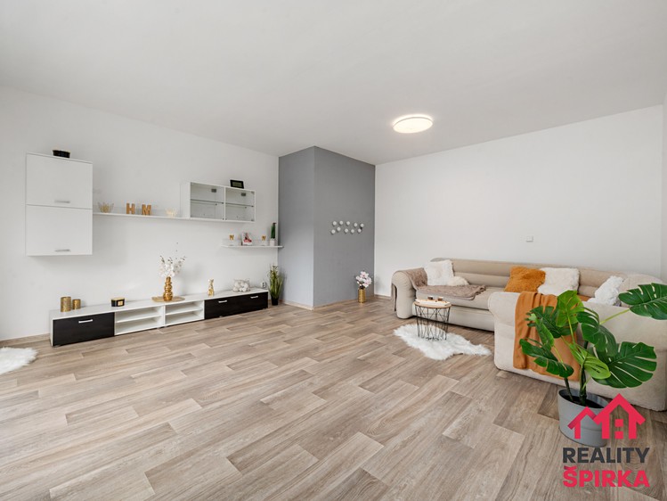 Prodej bytu 3+1, 74 m² (3 z 15)
