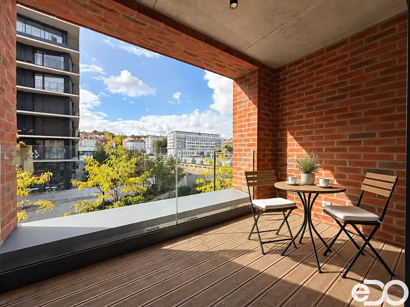 Pronájem bytu 2+kk 64 m², Praha – náhled fotky 2