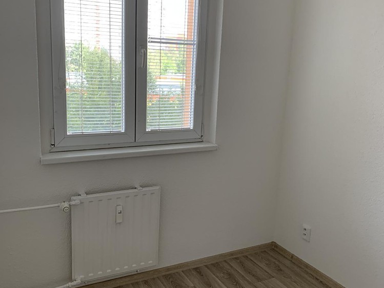 Pronájem bytu 1+1, 31 m² (4 z 6)