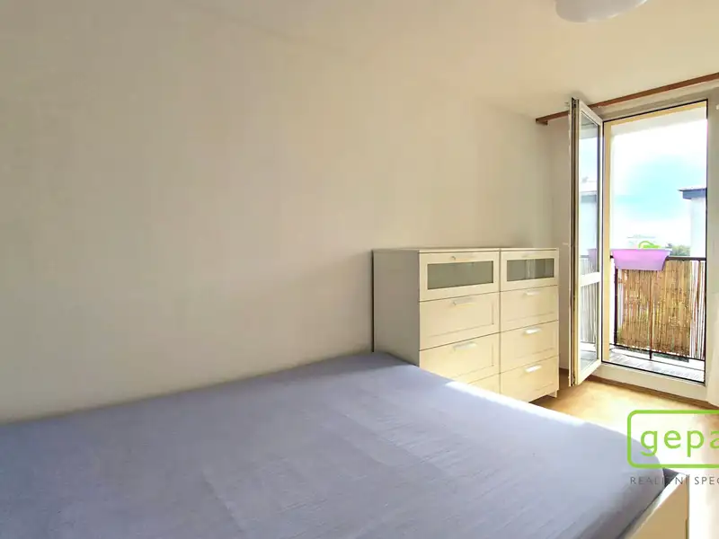 Pronájem bytu 3+kk 76 m², Praha – náhled fotky 3