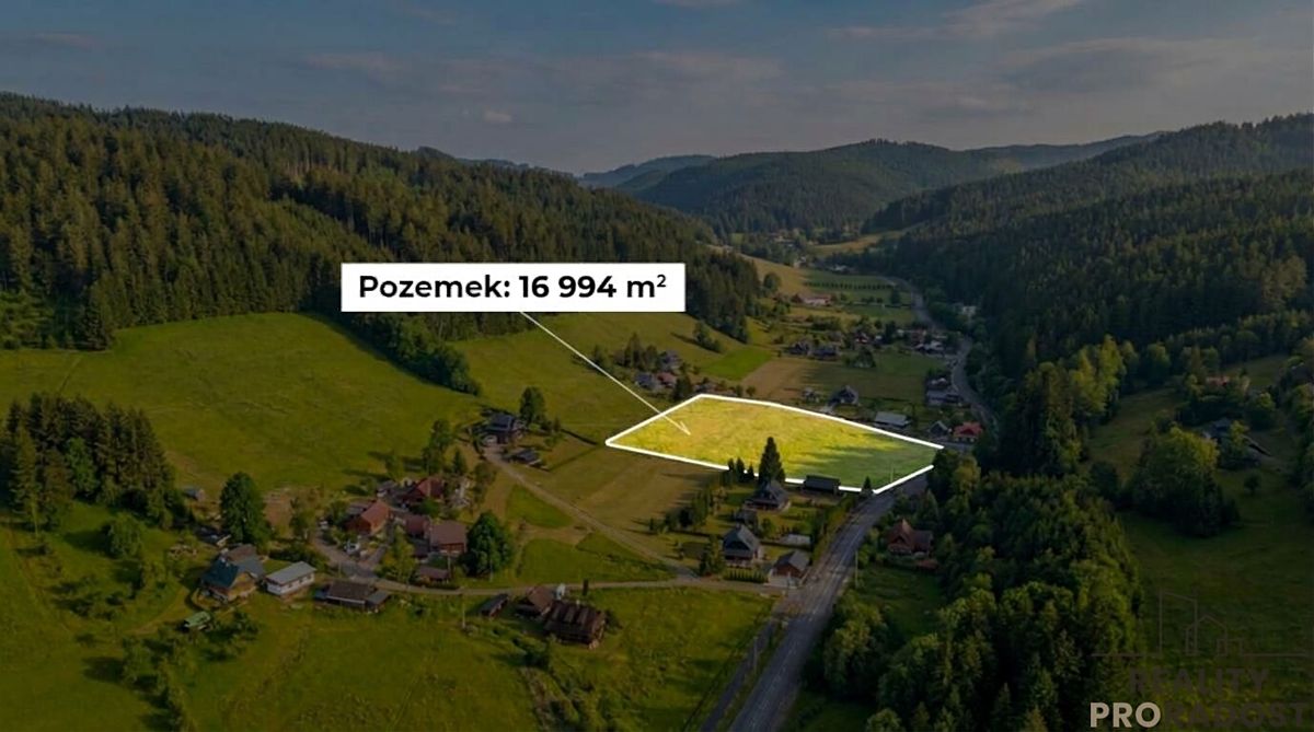 Prodej stavebního pozemku 17000 m², Velké Karlovice – fotka 1 z 3