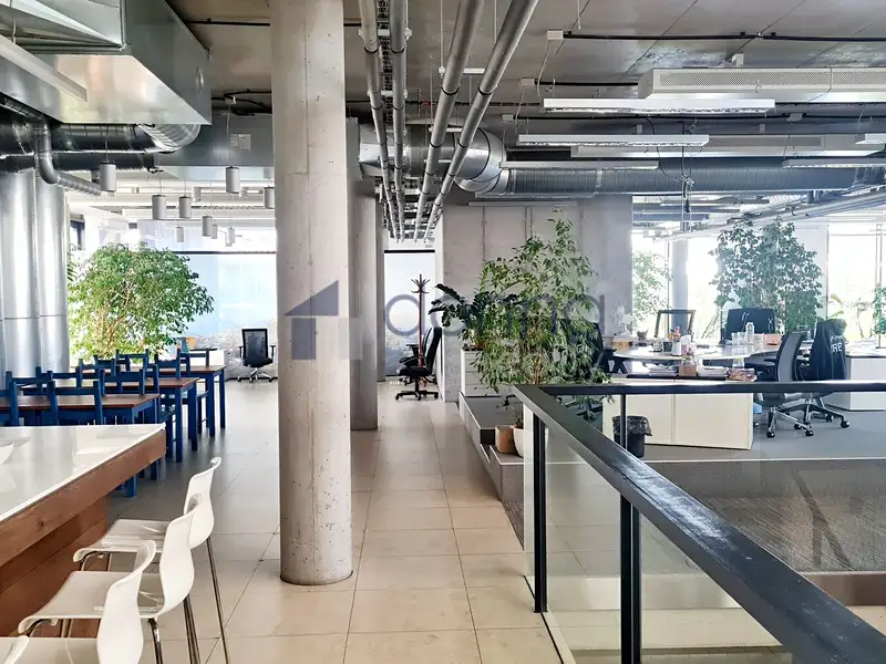 Pronájem kanceláře 400 m², Praha – náhled fotky 2