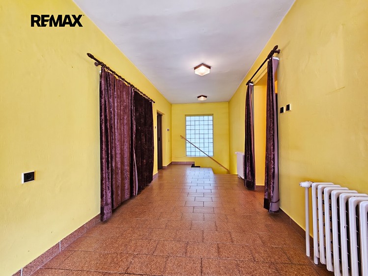 Будинок на продаж, 279 м² (17 з 46)