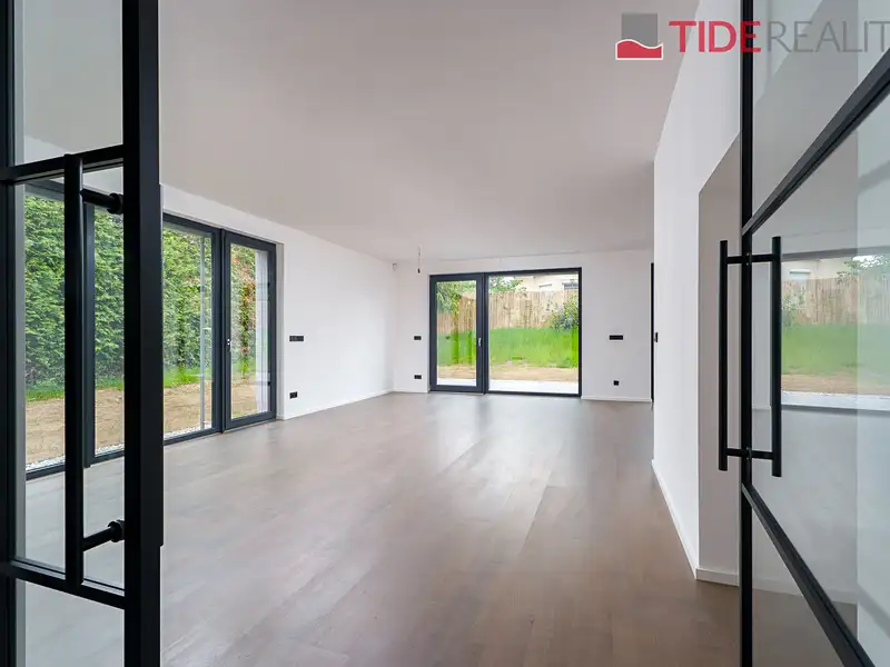 Prodej rodinného domu 170 m², pozemek 332 m², Praha – náhled fotky 2