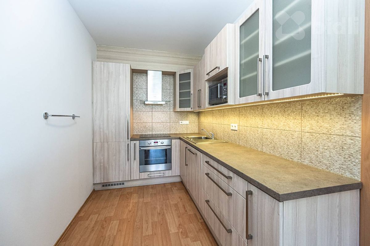 Pronájem bytu 2+kk 61 m² – fotografie 5