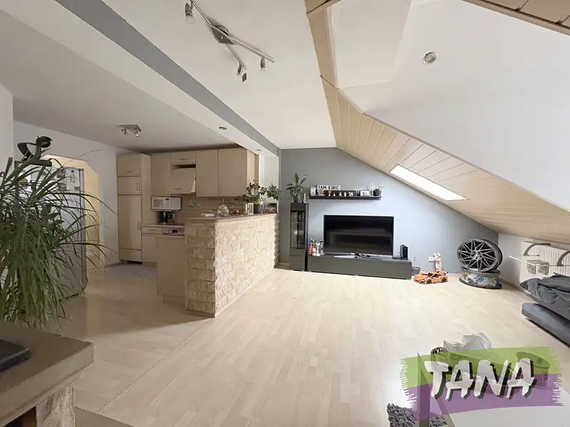 Prodej činžovního domu 341 m², Úpice – náhled fotky 2