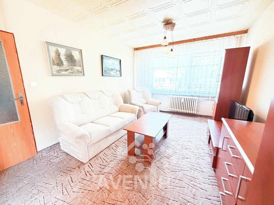 Pronájem bytu 2+1 42 m² – fotografie 3
