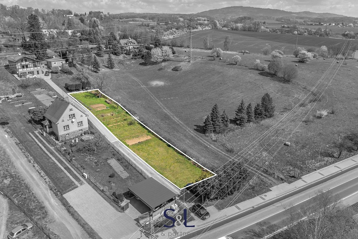 Prodej stavebního pozemku 1000 m², Turnov – fotka 1 z 3