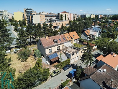 Dražba domu, 458 m² (2 z 15)