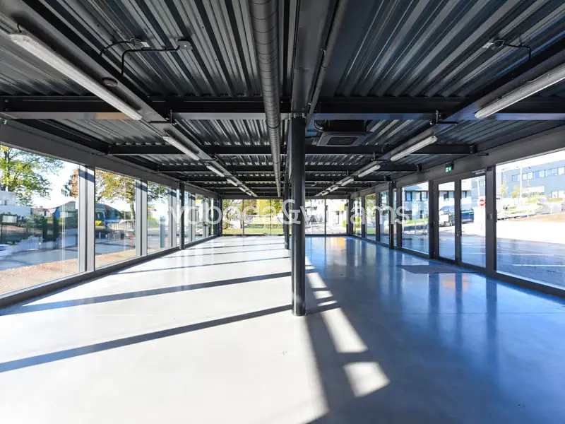 Pronájem obchodního prostoru 225 m², Praha – náhled fotky 2
