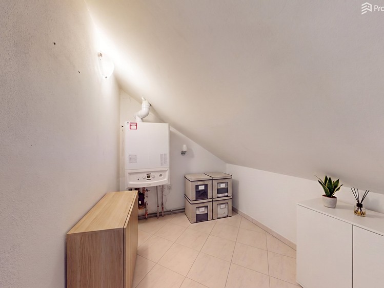 Prodej domu, 215 m² (18 z 40)