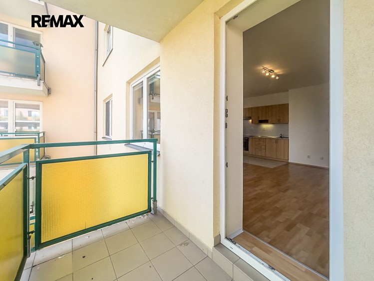 Квартира 1+kk в оренду, 32 м² (13 з 25)