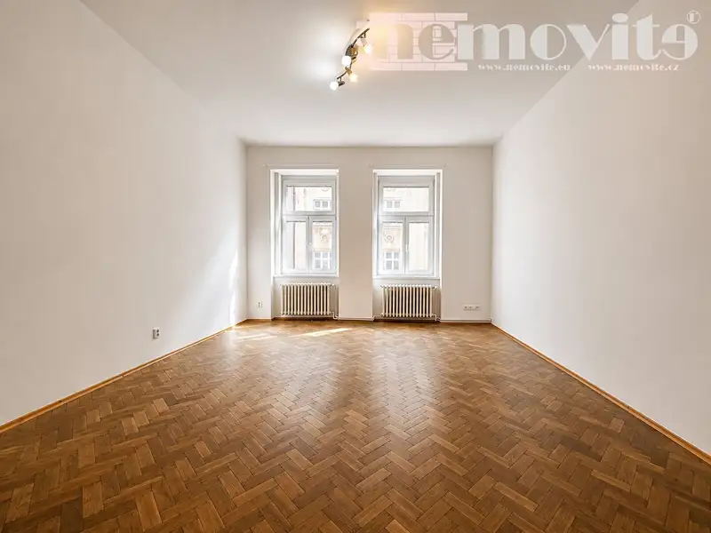 Prodej bytu 3+1 80 m², Praha – náhled fotky 2