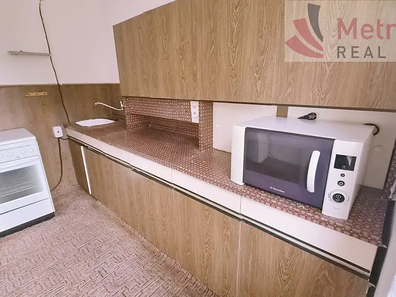 Pronájem bytu 3+1 57 m², Chvaletice – náhled fotky 3