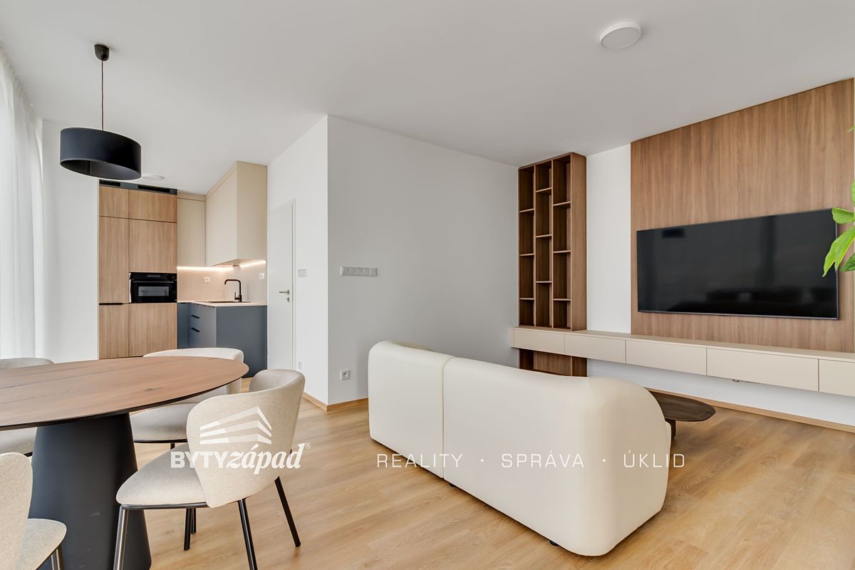 Pronájem bytu 2+kk 58 m², Plzeň – fotka 1 z 3