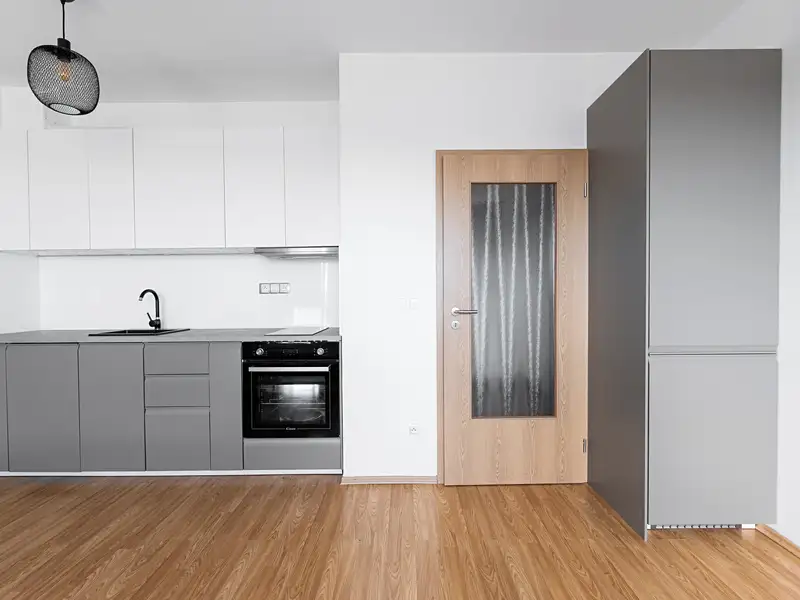 Prodej bytu 1+kk 31 m², Praha – náhled fotky 1