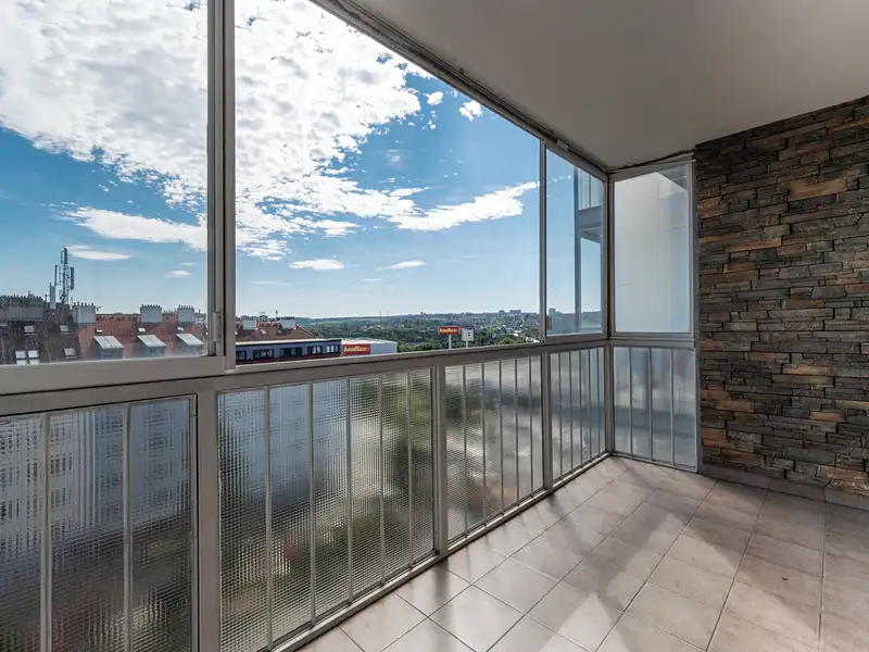 Prodej bytu 1+kk 31 m², Praha – náhled fotky 2