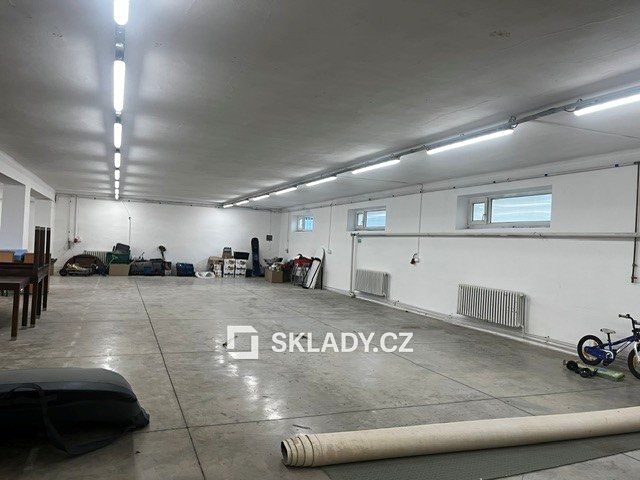 Pronájem skladového prostoru 700 m², Zlín – fotka 1 z 3