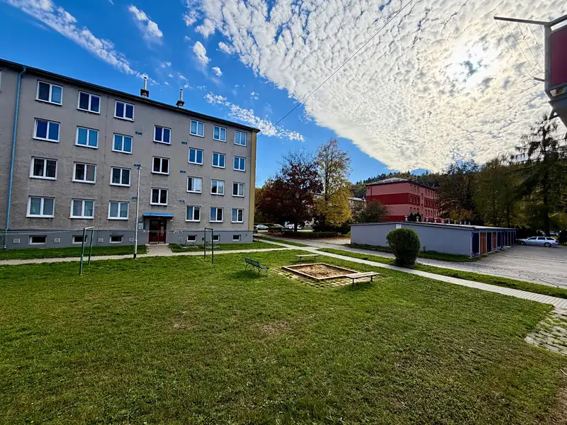 Pronájem bytu 3+1 63 m², Vsetín – náhled fotky 2