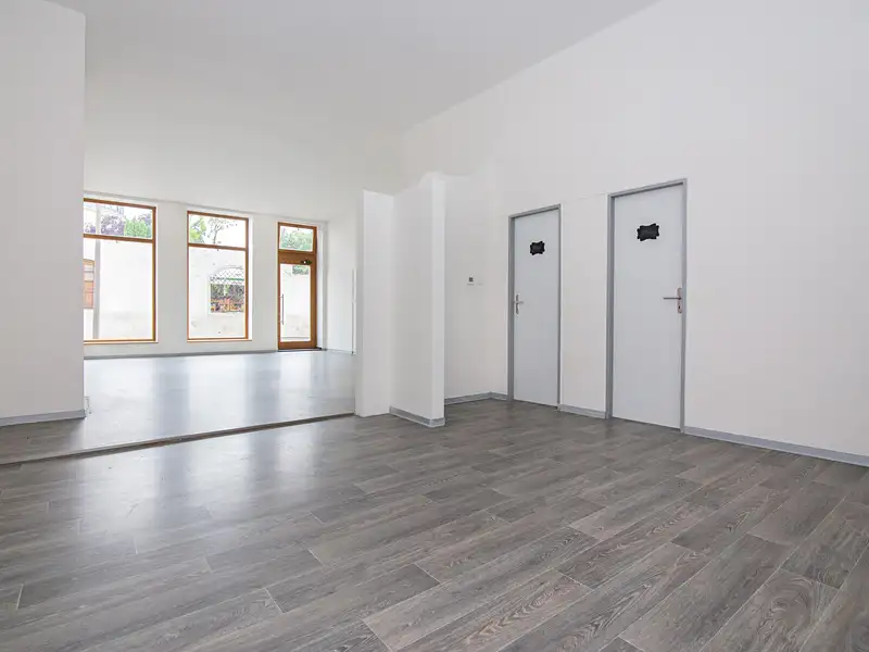 Pronájem obchodního prostoru 72 m², Opava – náhled fotky 2